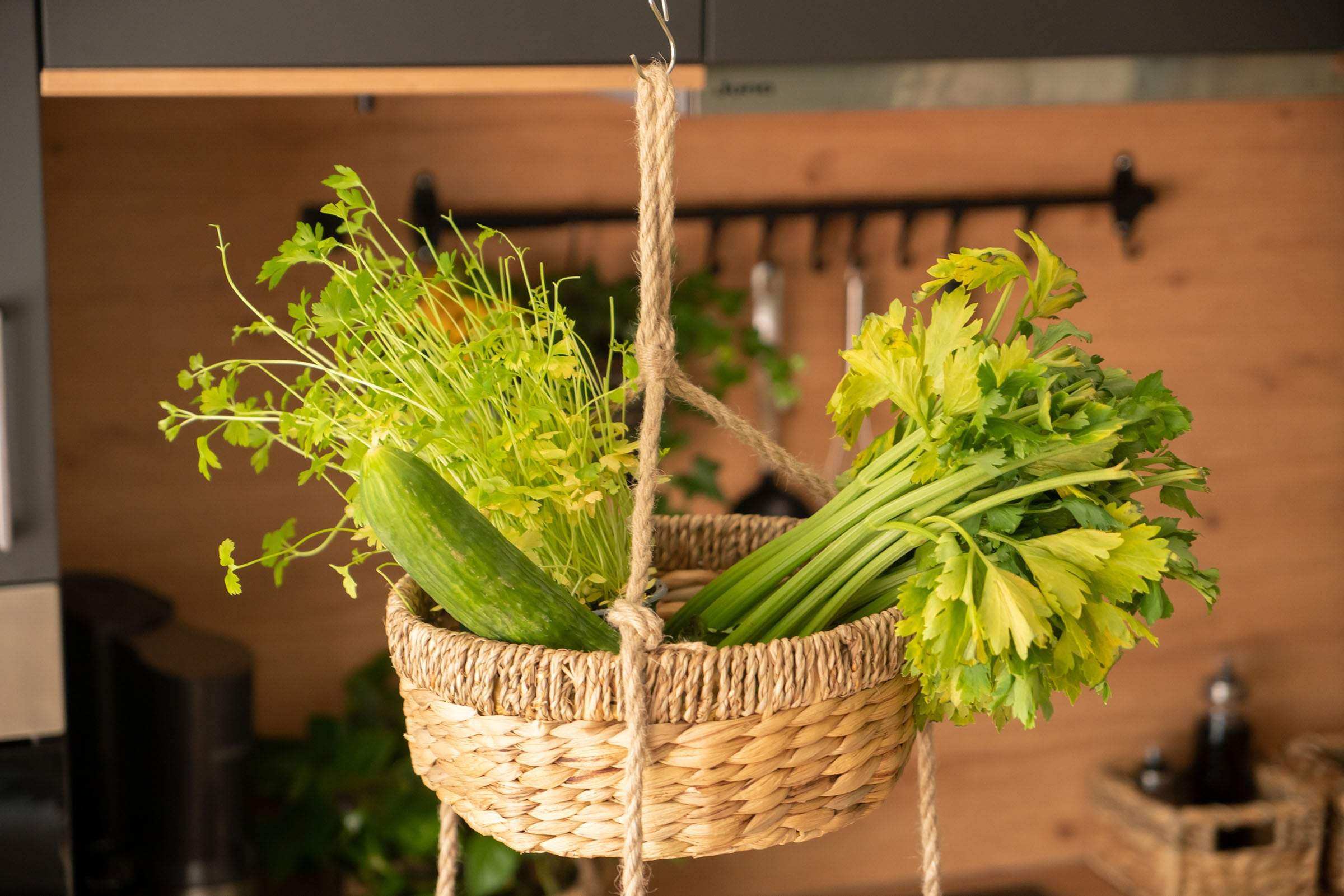 Hängekorb für die Küche - Hänge Etagere für Obst - Decorasian.eu