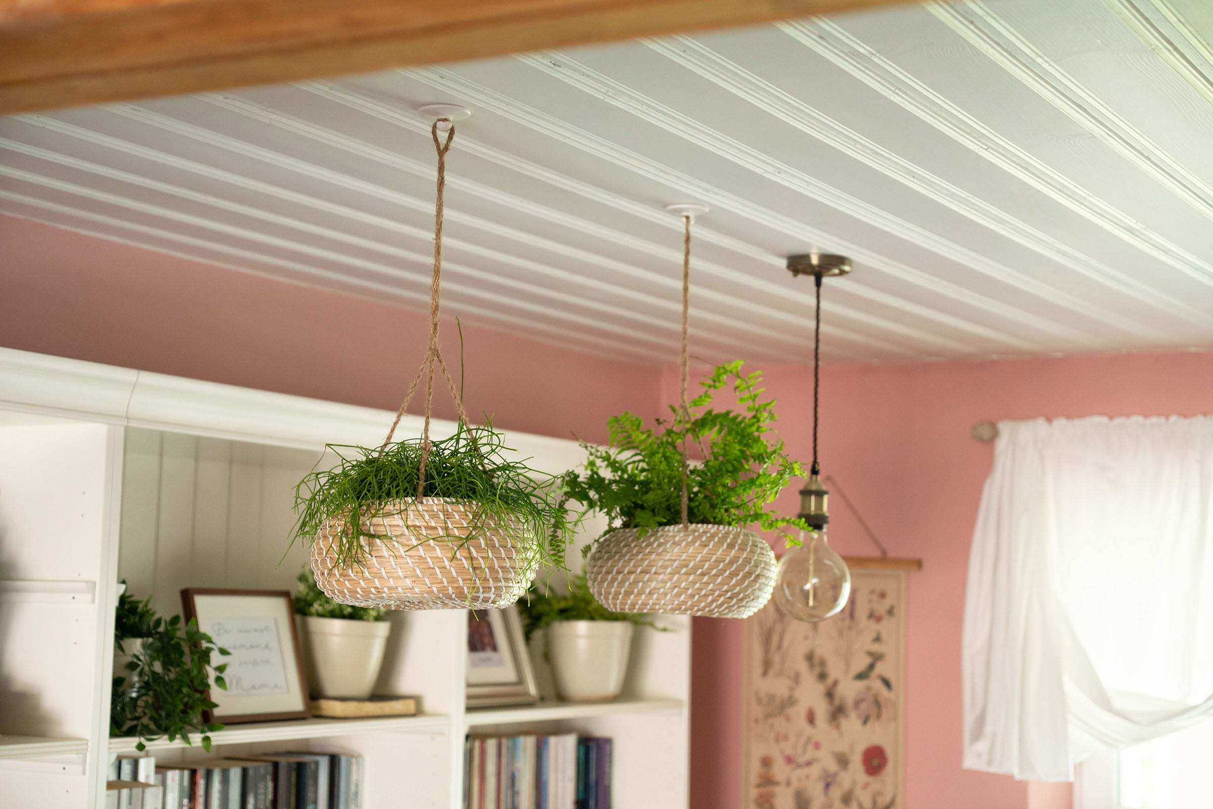 Blumenampel aus Seegras geflochten mit Juteseil - Decorasian.eu