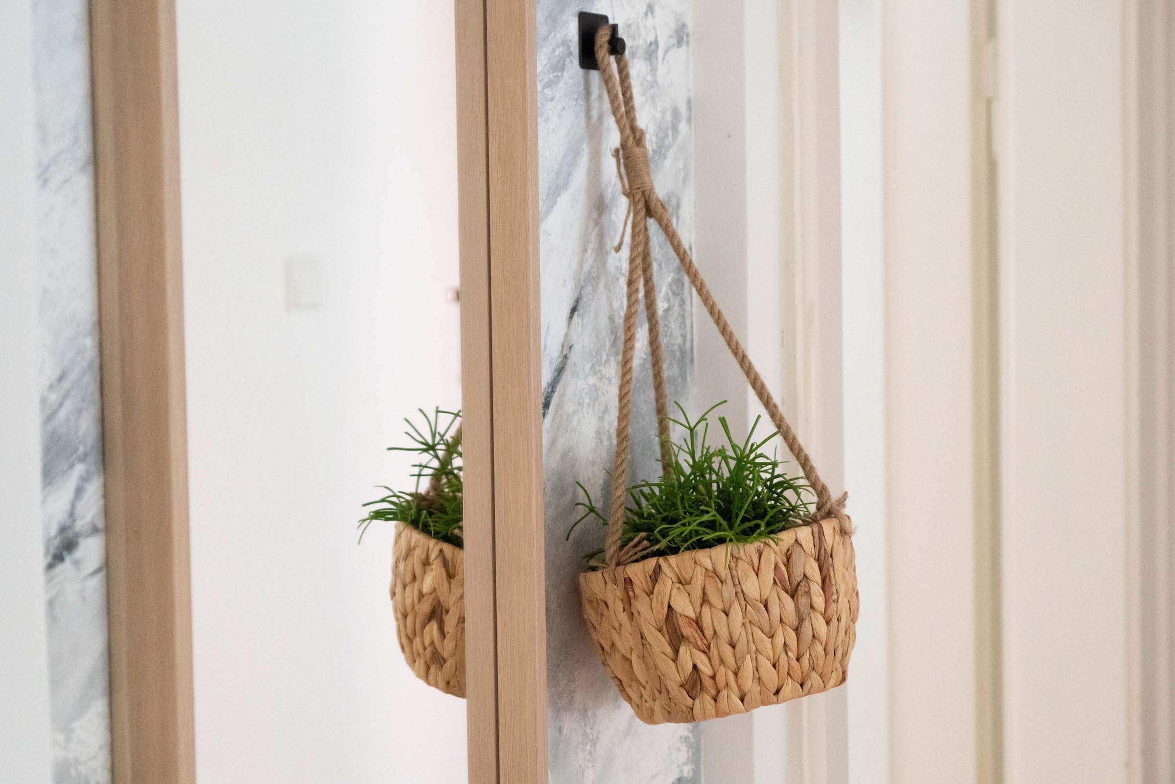 Hängeampel aus Wasserhyazinthe - Nachhaltige Blumenampel für stilbewusstes Wohnen - Decorasian.eu