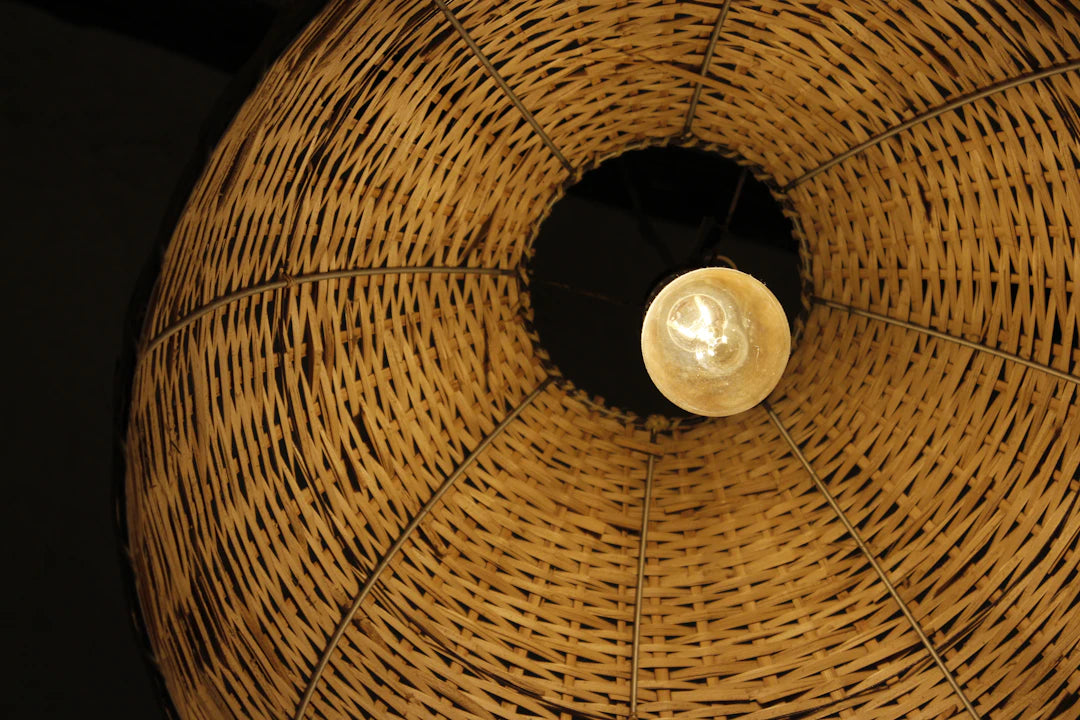 Rattan Lampenschirme für eine natürliche Wohnatmosphäre