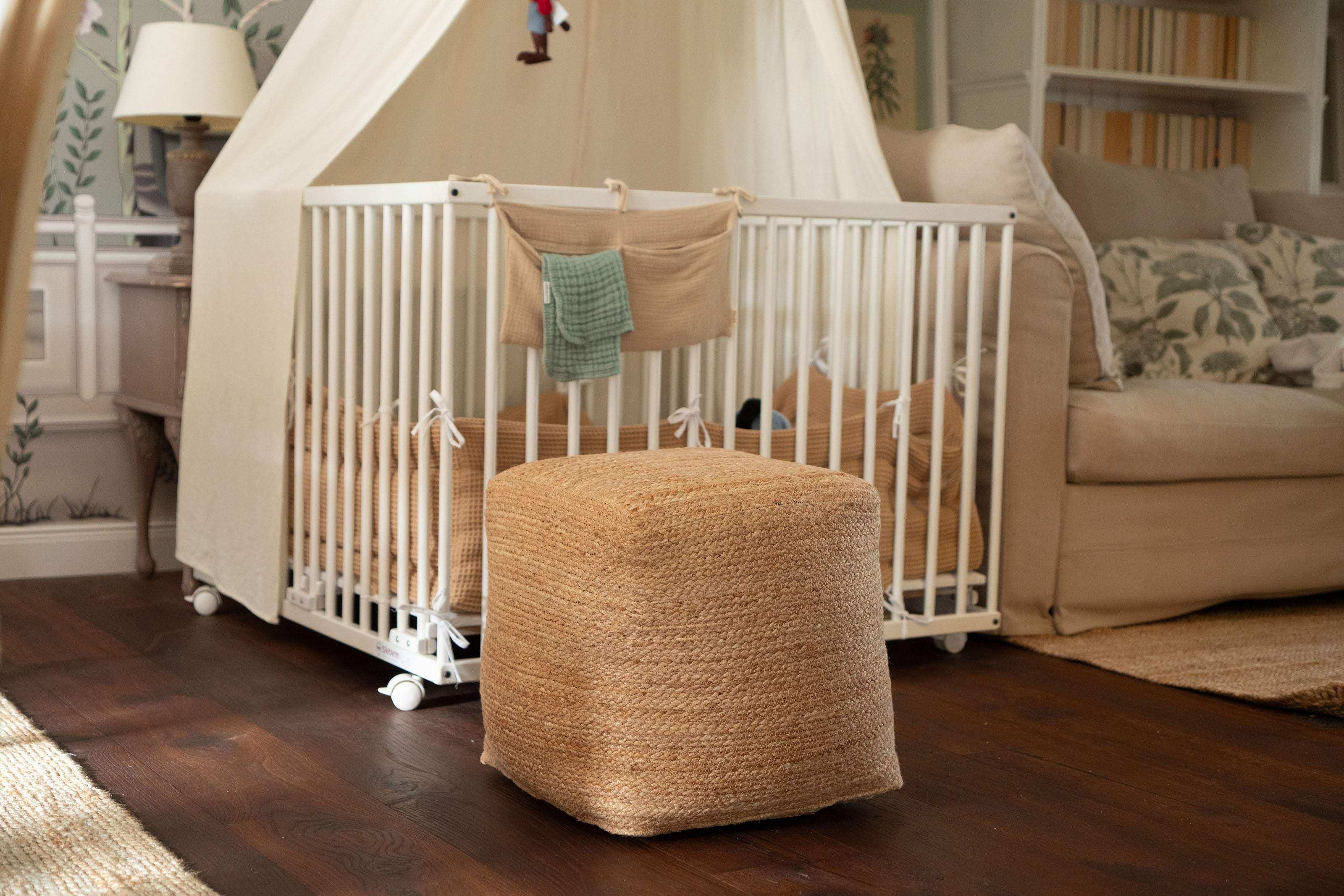 Sitzpouf aus Jute im Boho Stil - Würfelförmig und hoch - Decorasian.eu