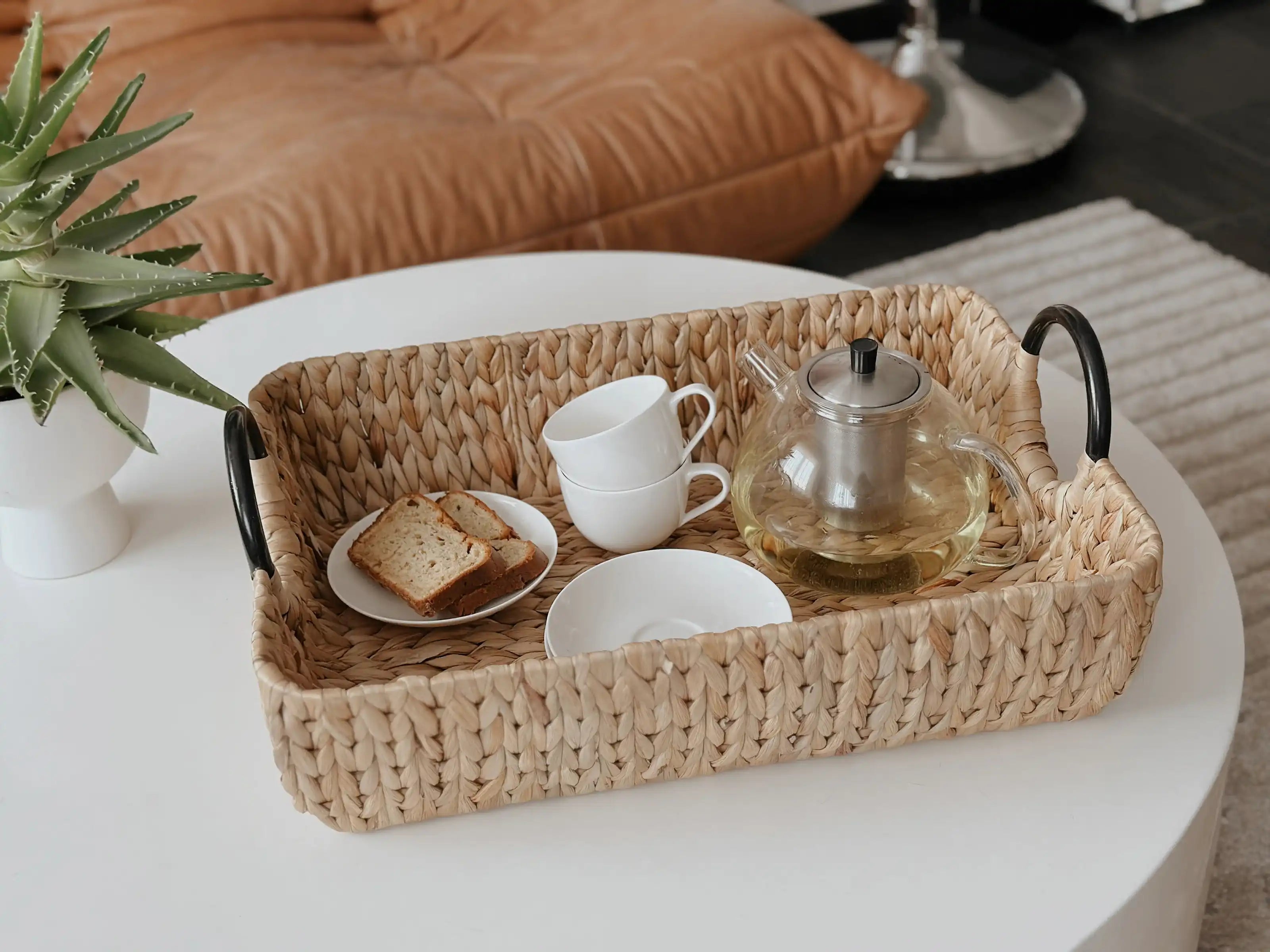 Boho Serviertablett aus Wasserhyazinthe mit Griffen – 3 Größen