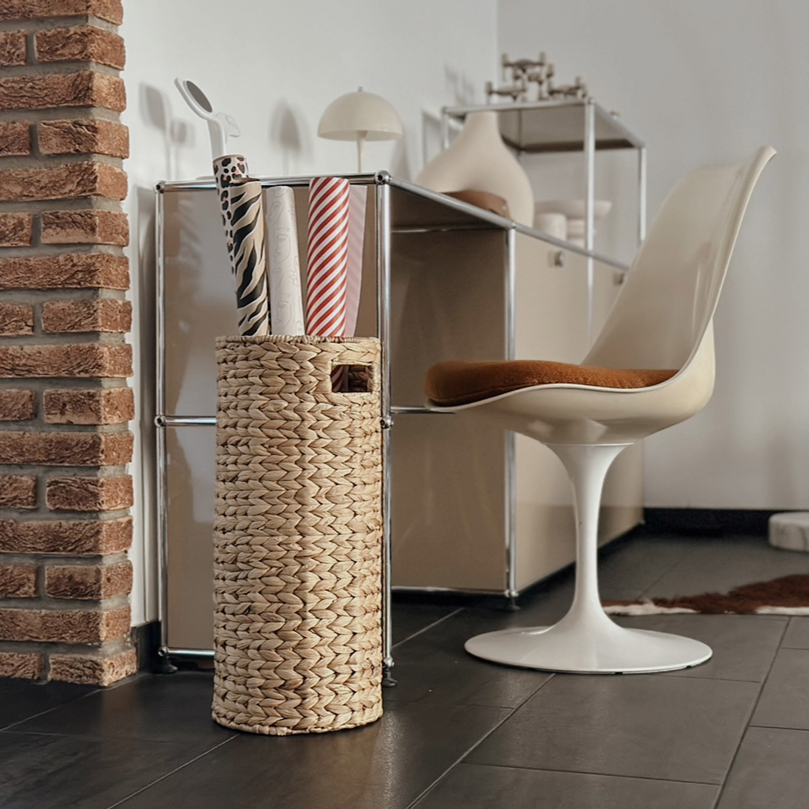 Natural Parasol Stand Made of Water Hyacinth: Stylish Organization for Hallways & Foyers