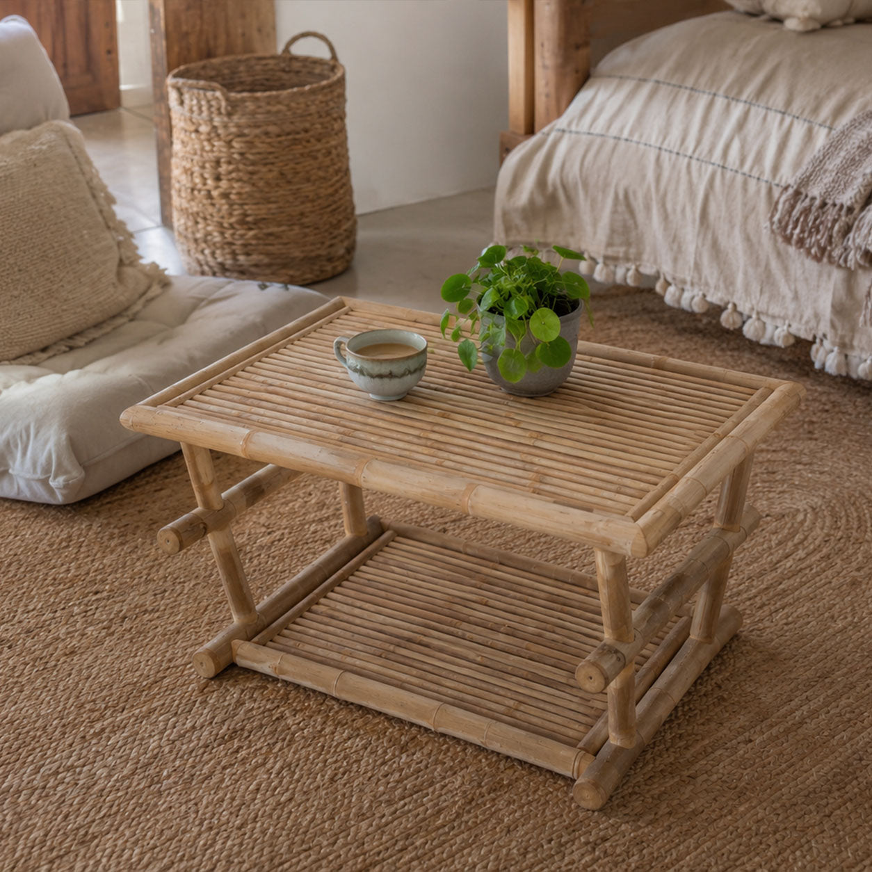 Handgefertigter Boho Bambus Couchtisch für entspannte Lounge-Momente