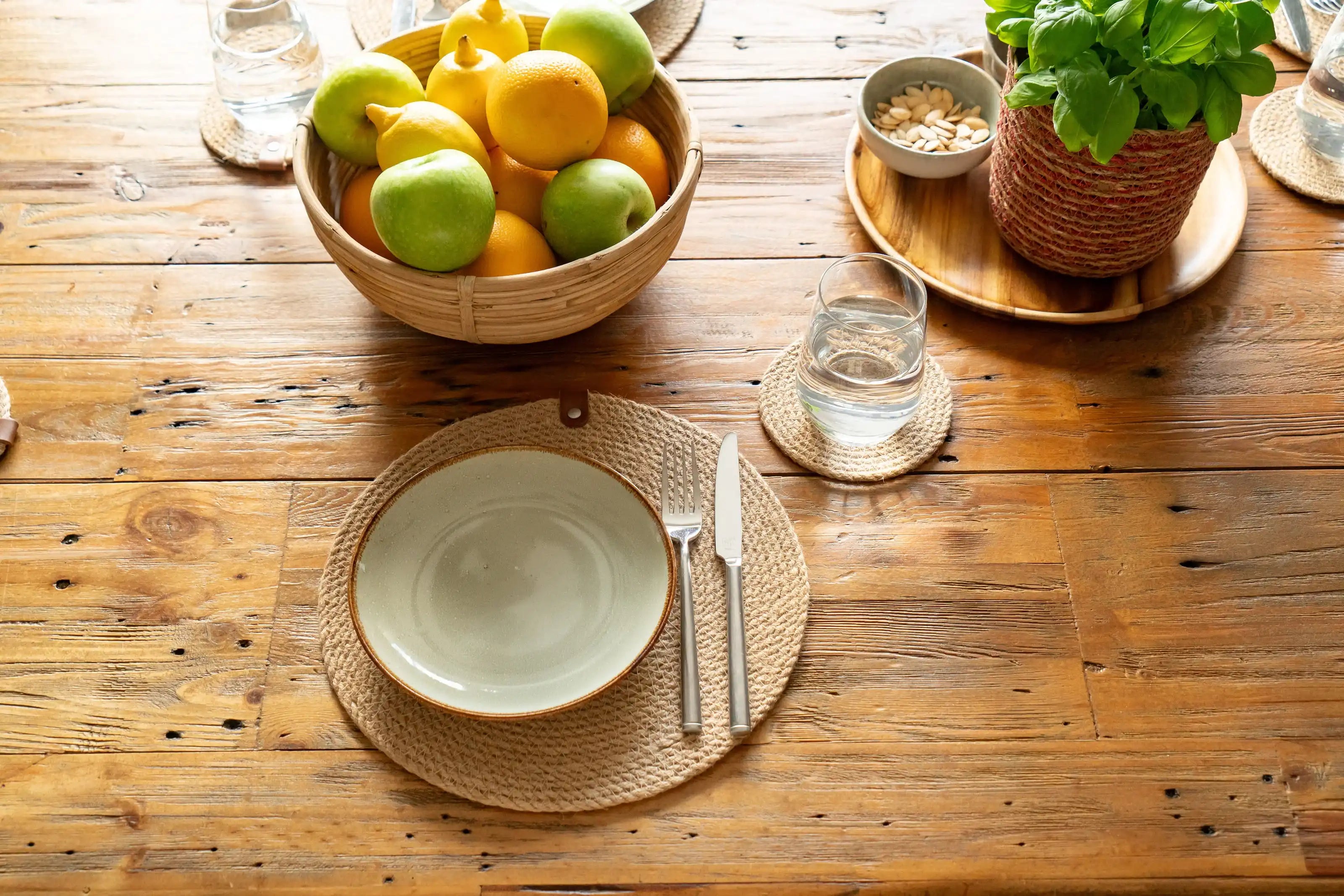 Decorasian Jute Platzset Rund Ø 38cm – 13cm Boho Scandi Tischsets - Platzmatten